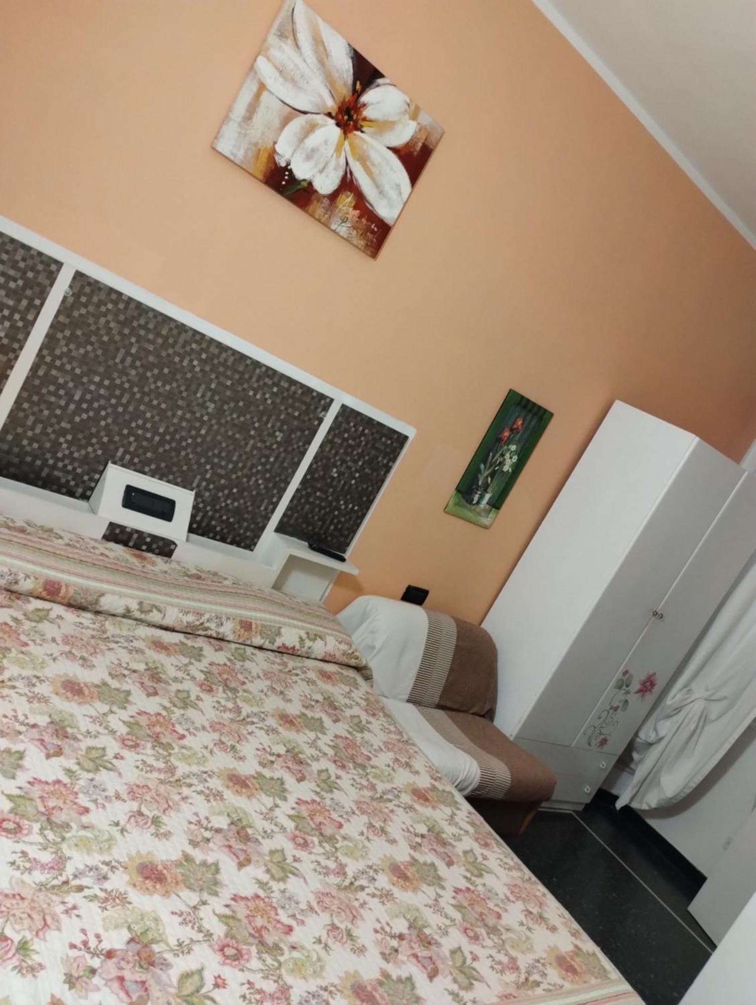 Hotel Della Piazzetta Varazze Buitenkant foto