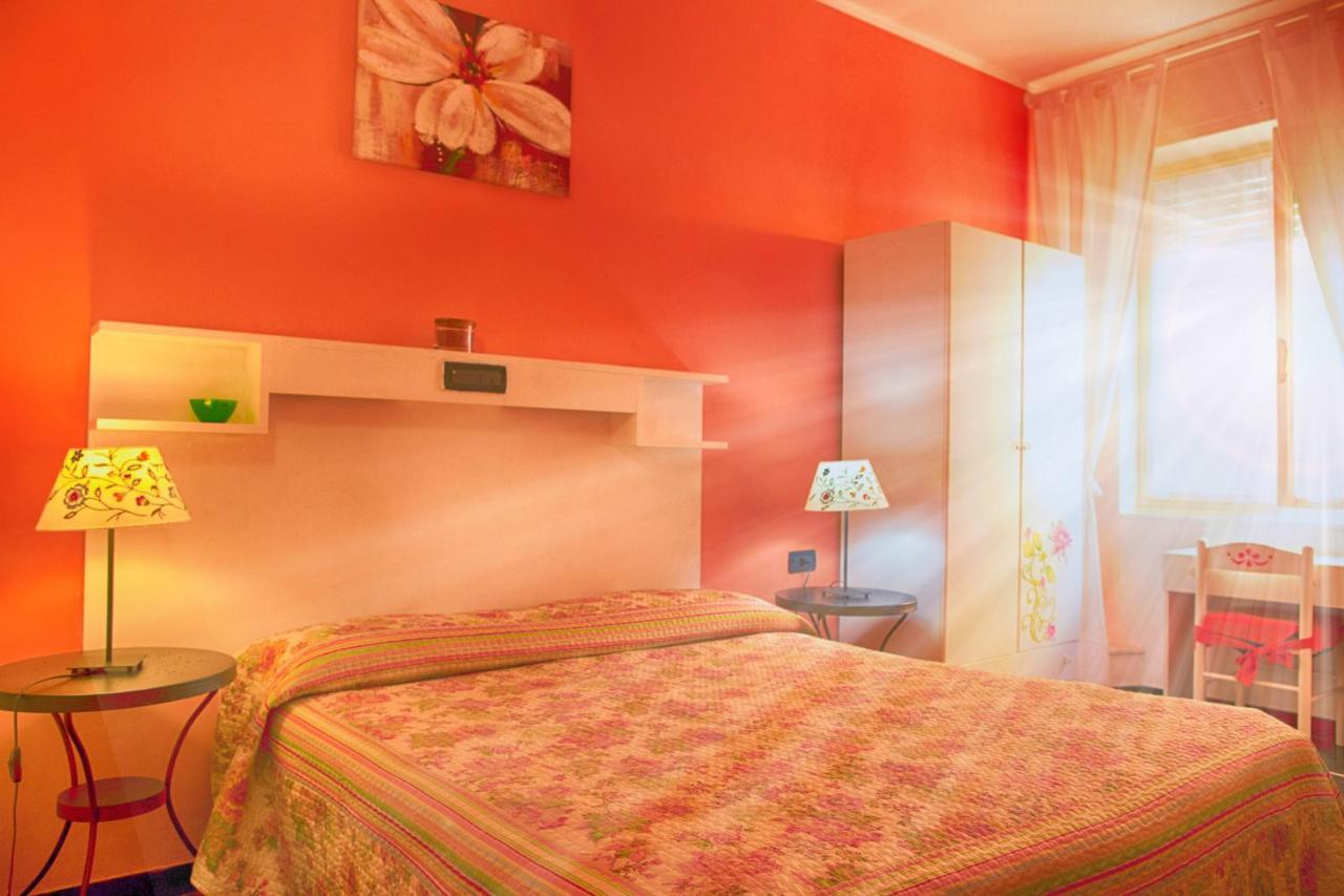 Hotel Della Piazzetta Varazze Buitenkant foto